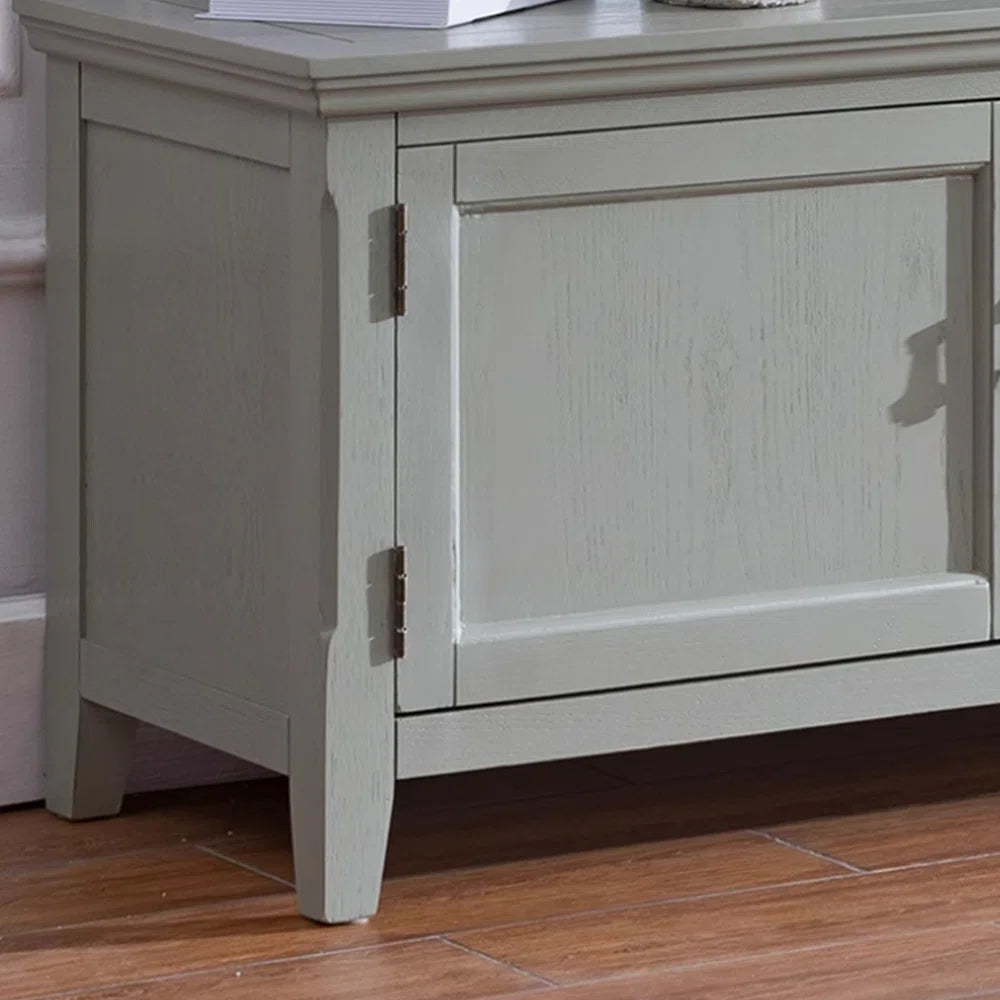 tv panel: Traditional American Style tv panel, Solid Wood Build with Ample Storage