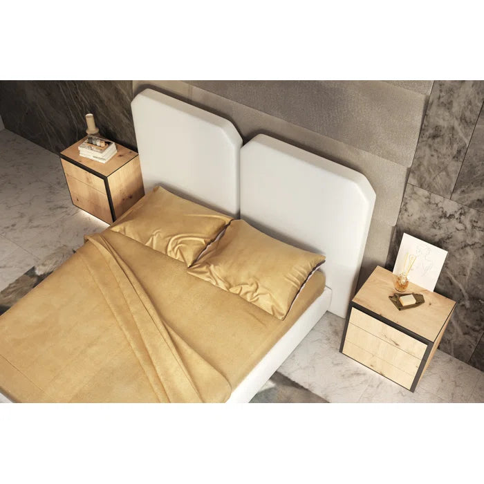 Divan Bed: Upholstered Bed