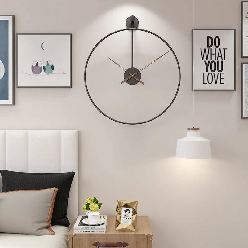 Home Decor: Metal Round Wall Clock