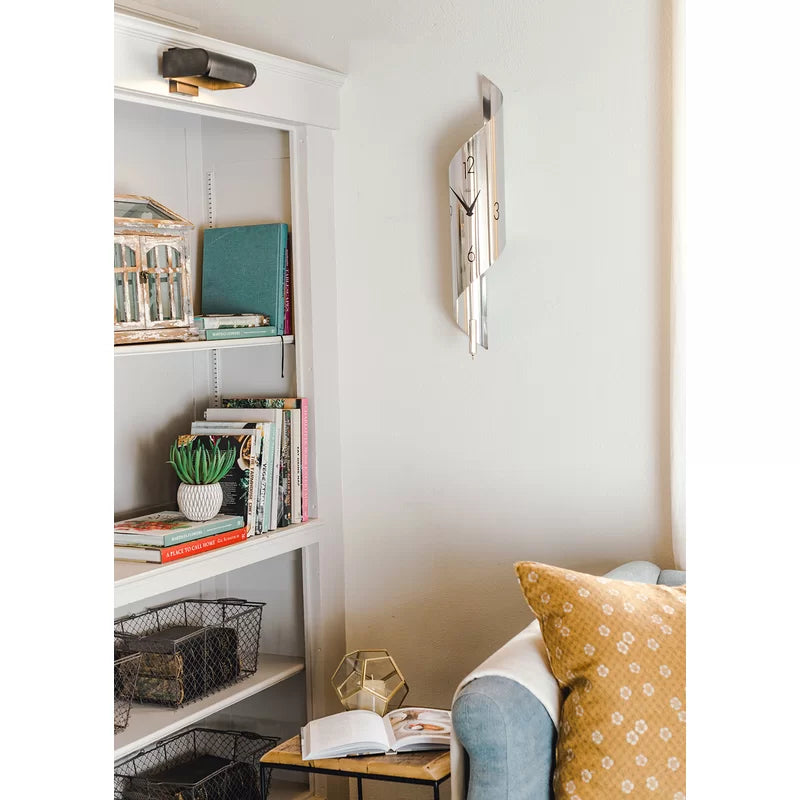 Home Decor: Metal Wall Clock Sliver