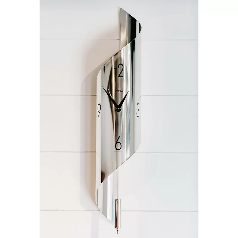 Home Decor: Metal Wall Clock Sliver