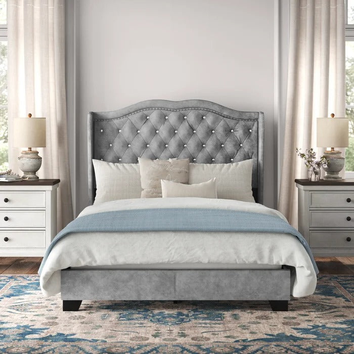 Queen Size Bed: Solid Wooden Beautiful Bed