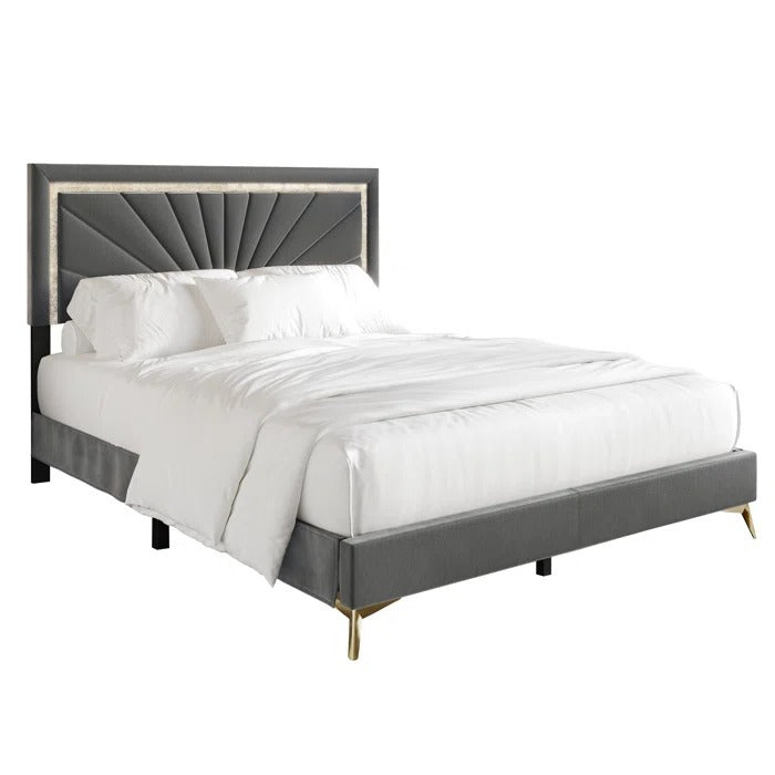 Queen Size Bed: Solid Wooden Bed