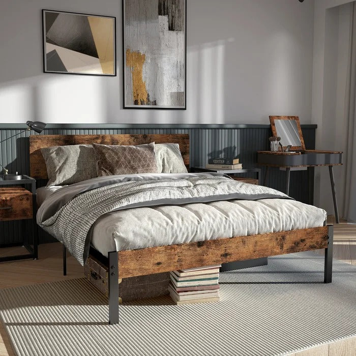 Queen Size Bed: Solid Wooden Bed