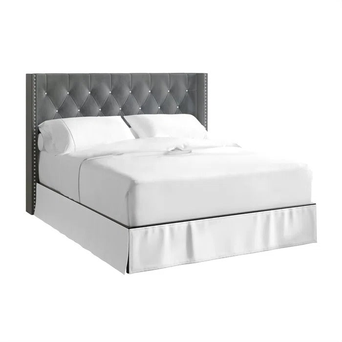 Queen Size Bed: Solid Wooden Bed