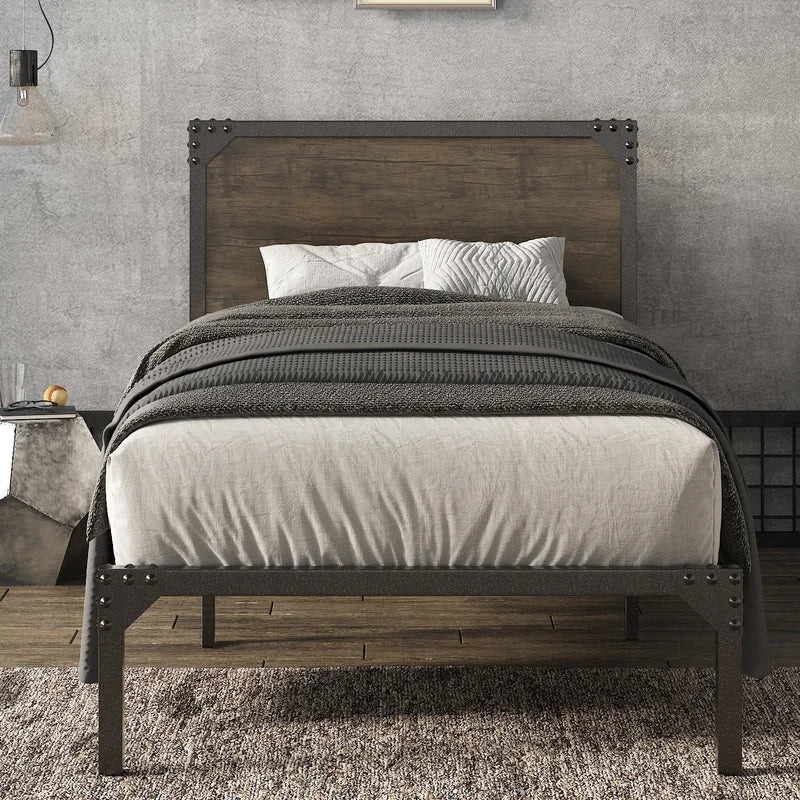 Single Bed: Metal And Wooden Bed