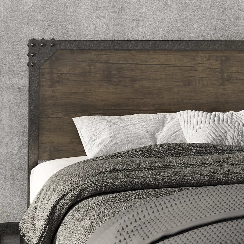 Single Bed: Metal And Wooden Bed