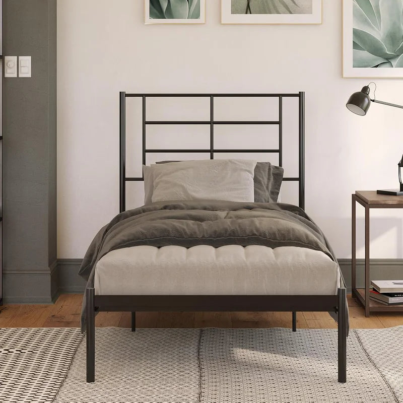 Single Bed: Metal Stylish Bed
