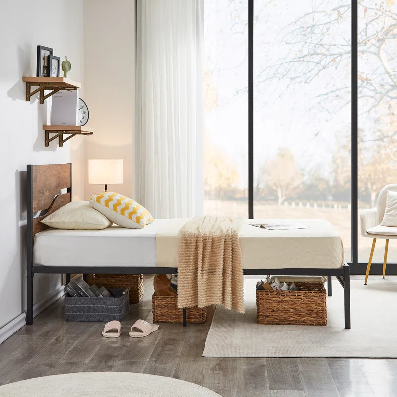 Single Bed: Modern Pine Wooden Bed