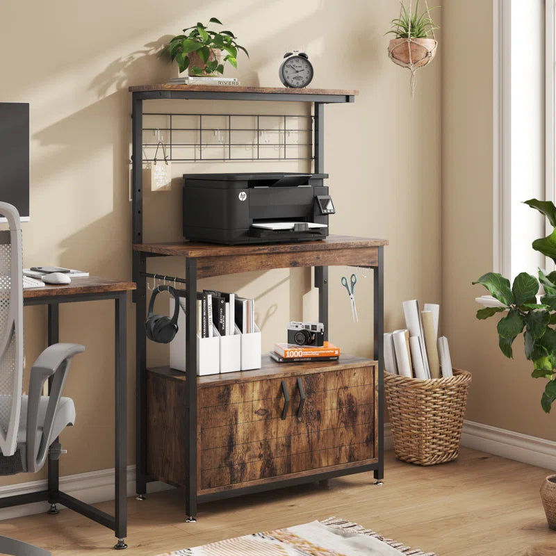 Kitchen Racks: Standard Baker's Rack Made of 31.5" Steel and Compatible with Microwaves