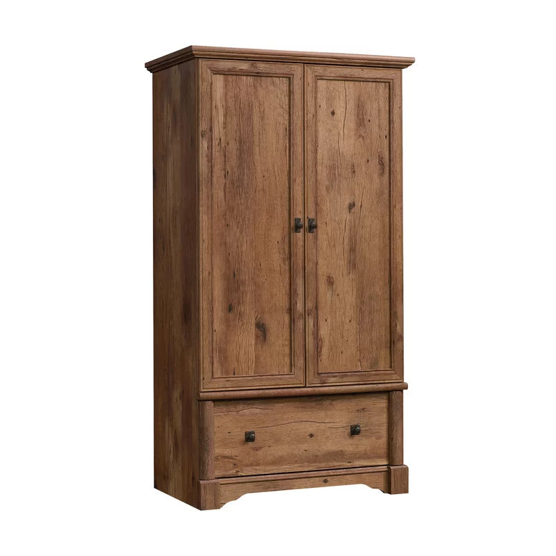 Amirah : Den Armoire