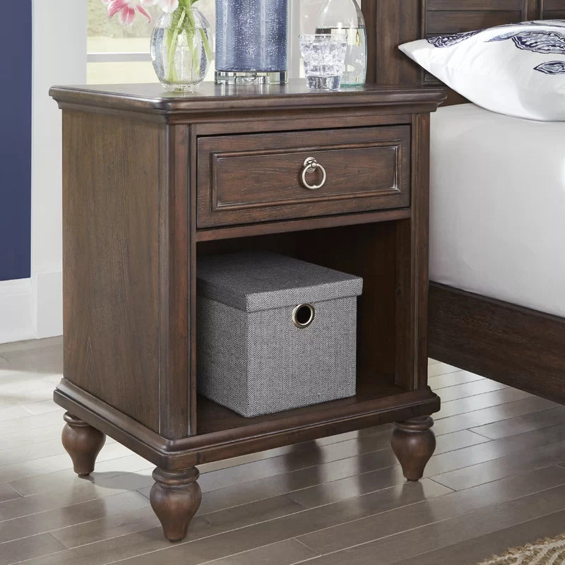 Bedroom Set: Coastal Standard 3 Piece Bedroom Set