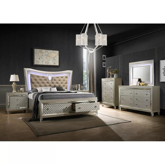 Bedroom Set: Faux leatherette Standard 4 Piece Bedroom Set3