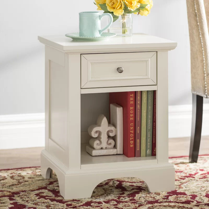 Bedroom Set: Hardwood Queen Standard 3 Piece Bedroom Set