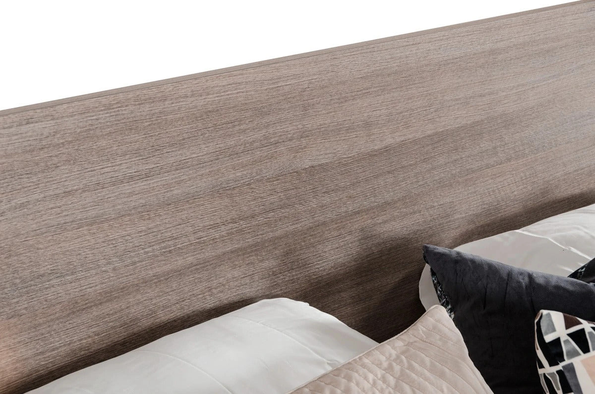 Bedroom Set: Light Oak Bedroom Set