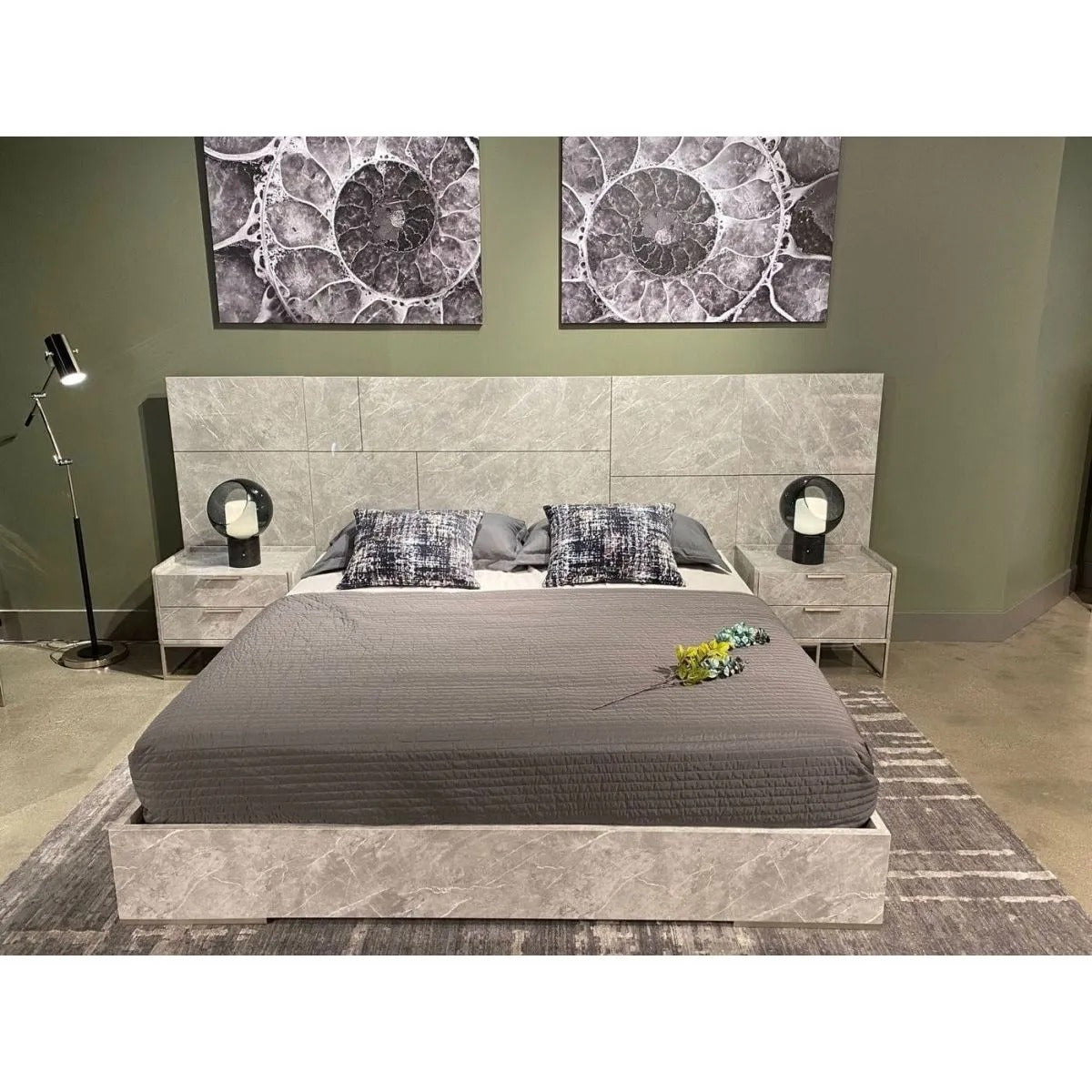 Bedroom Set: Modern Grey Bedroom Set