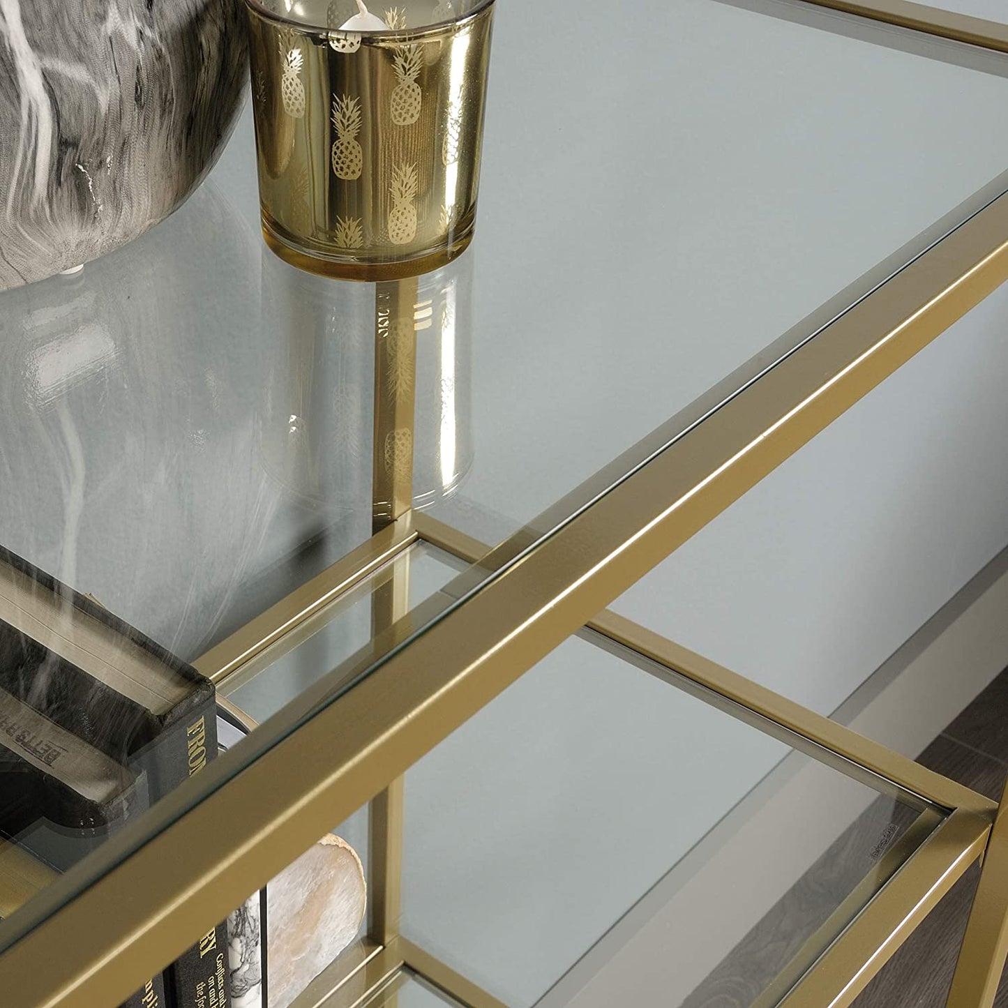 Bookshelf: Classic Style Lux bookcase