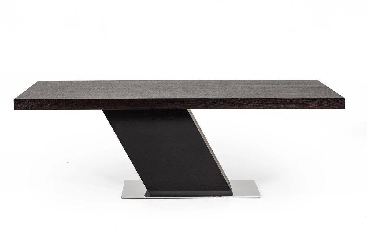 Dining Table: Fresd Dining Table