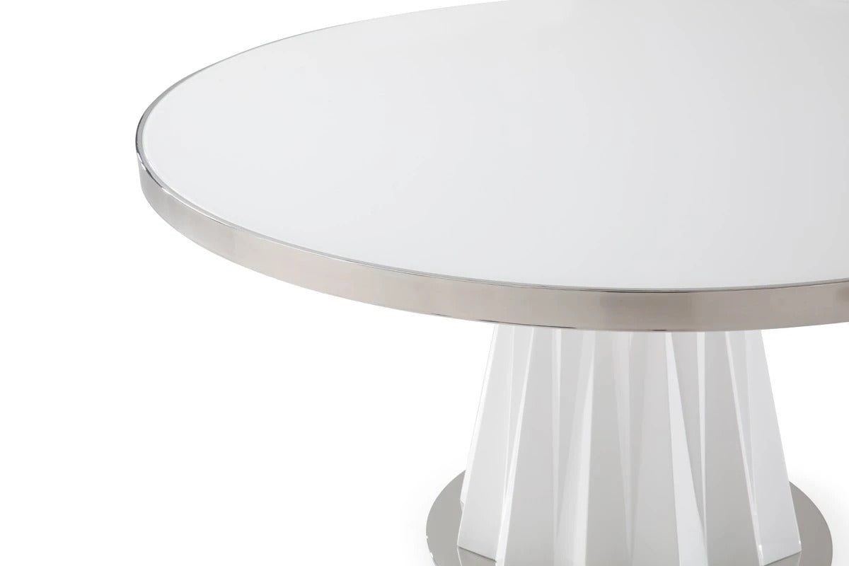Dining Table: Cabaer Round Dining Table