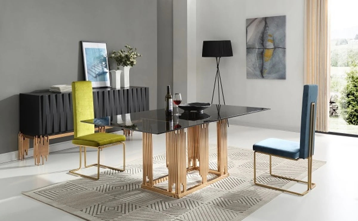 Dining Table: James Dining Table