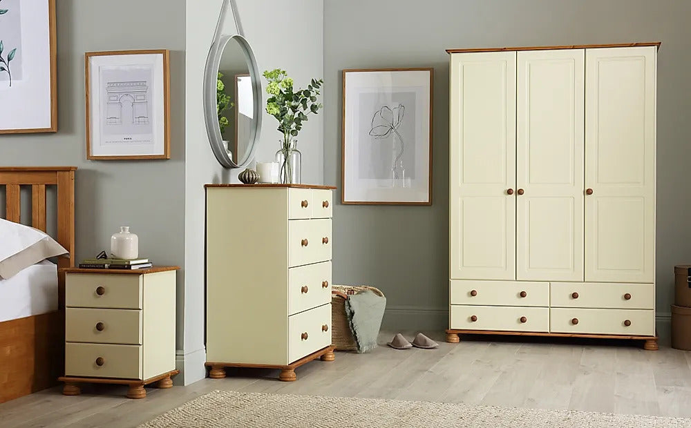 Chest Of Drawers: Cream and Pine 5 Drawer Chest of Drawers
