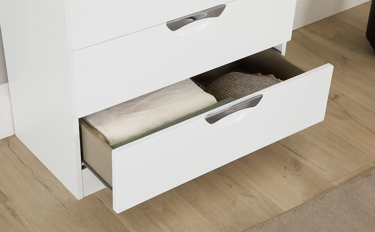 Chest Of Drawers: White High Gloss 4 Drawer Chest of Drawers