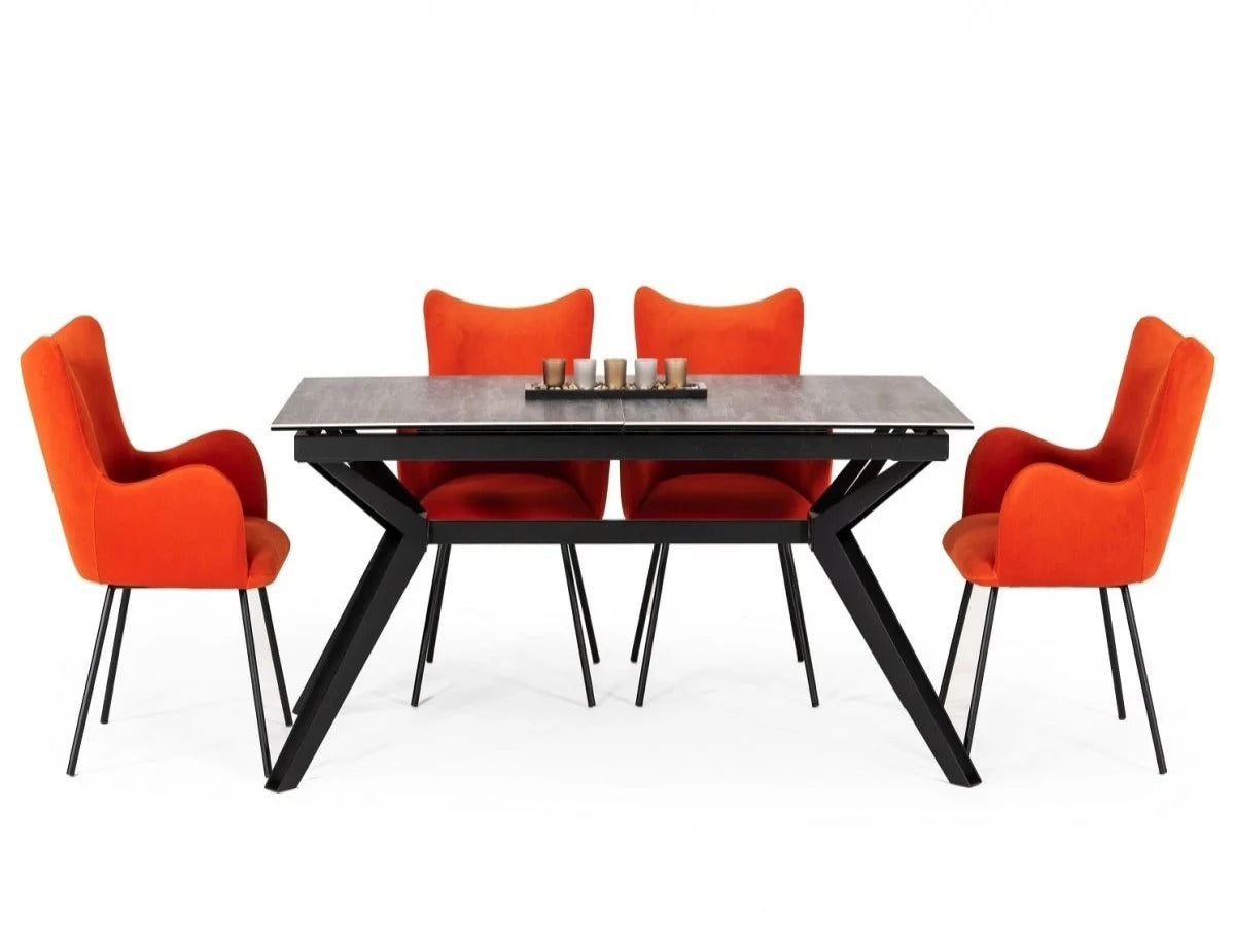 Dining Table: DEEN Dining Table