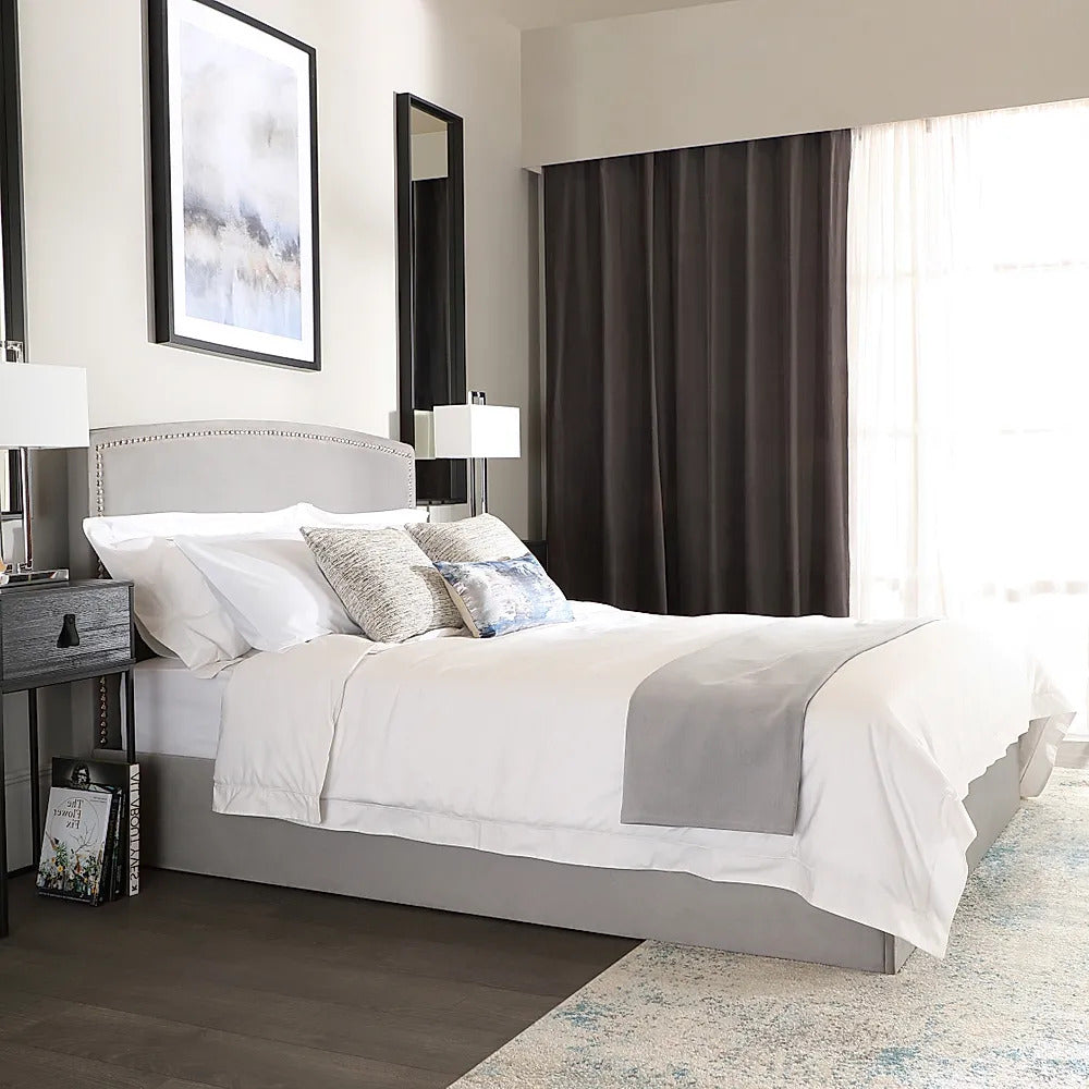 Double Bed: Modern Style Double Bed