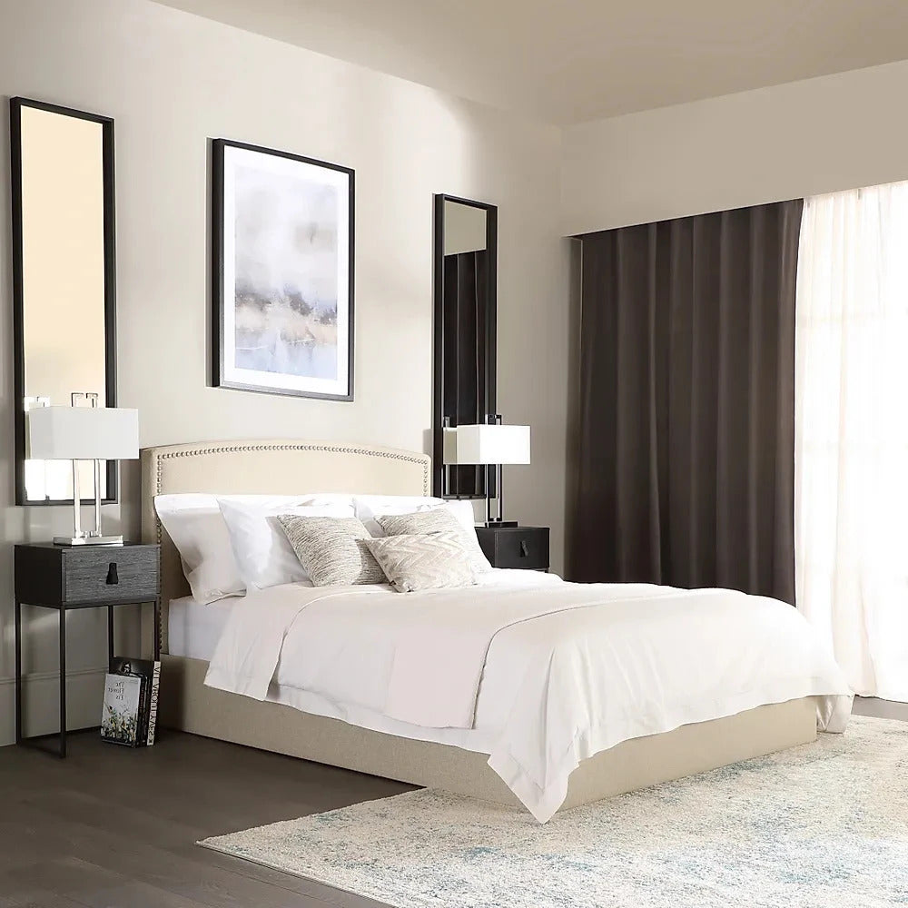Double Bed: Modern Style Double Bed