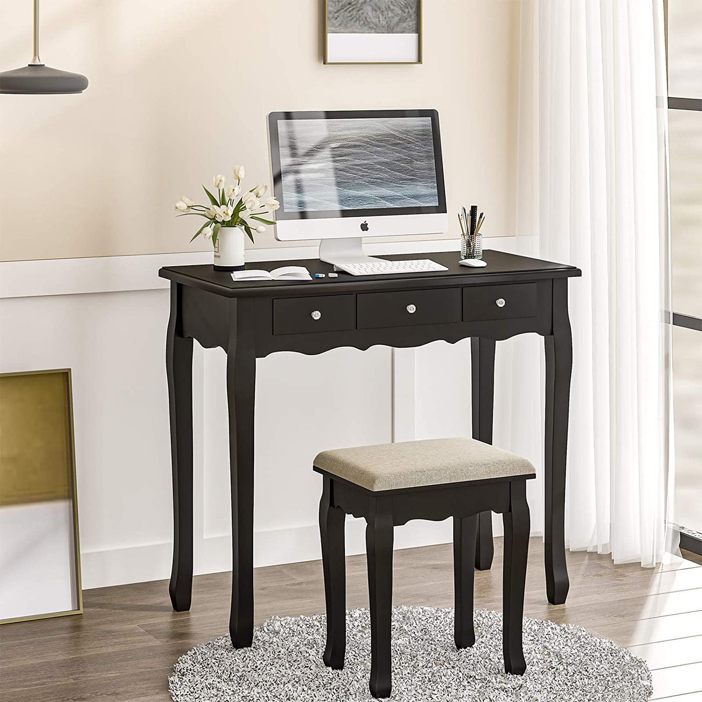 Dressing Table: Black Dressing Table