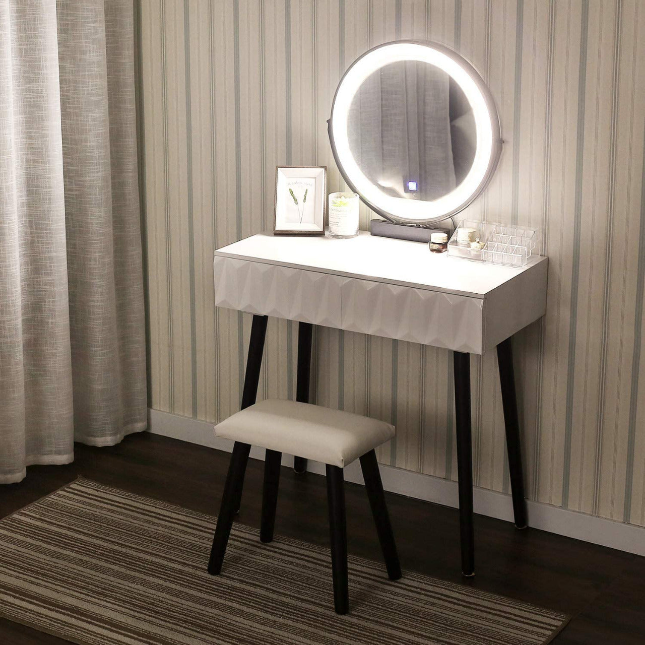 Dressing Table Vanity Makeup Table with Free Make-up Organizer