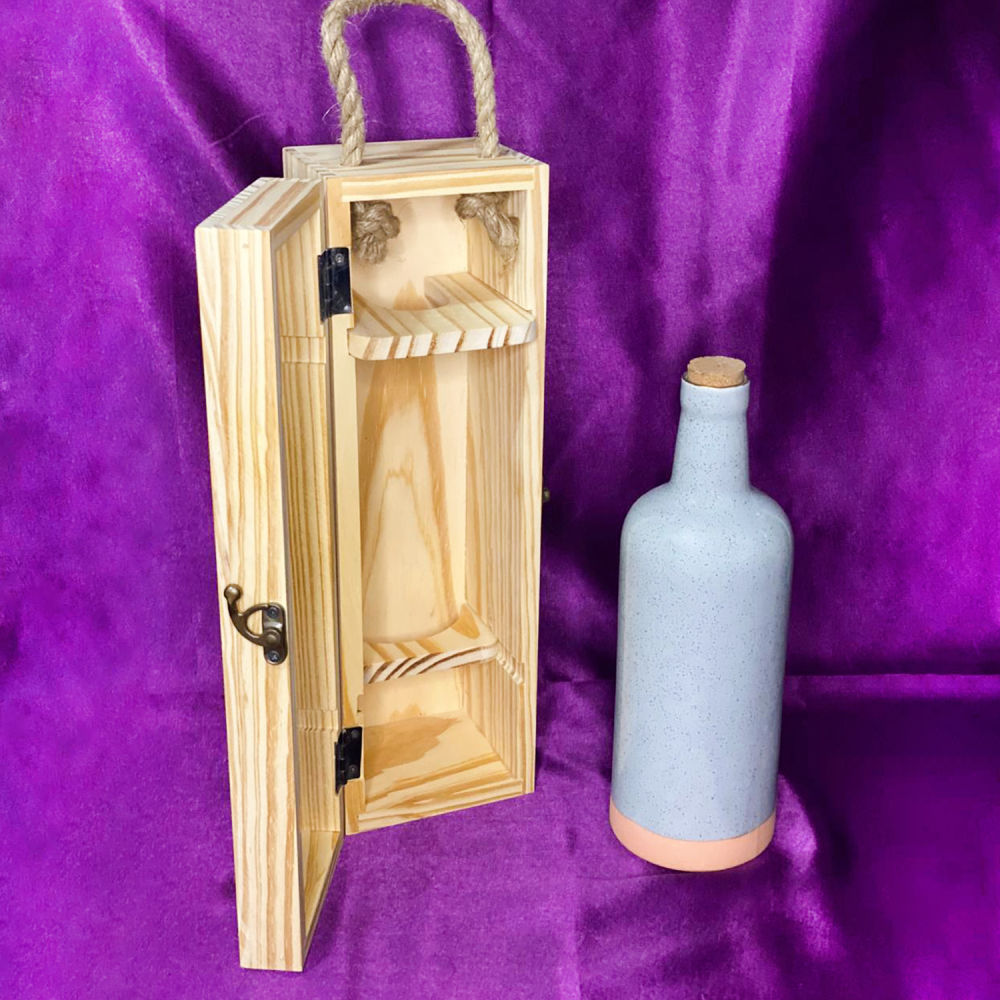 Home Decor : Rustic Wooden Bottle Holder