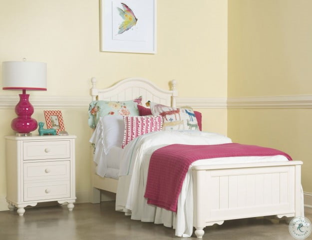 Kids Nightstands: Ivory Nightstand