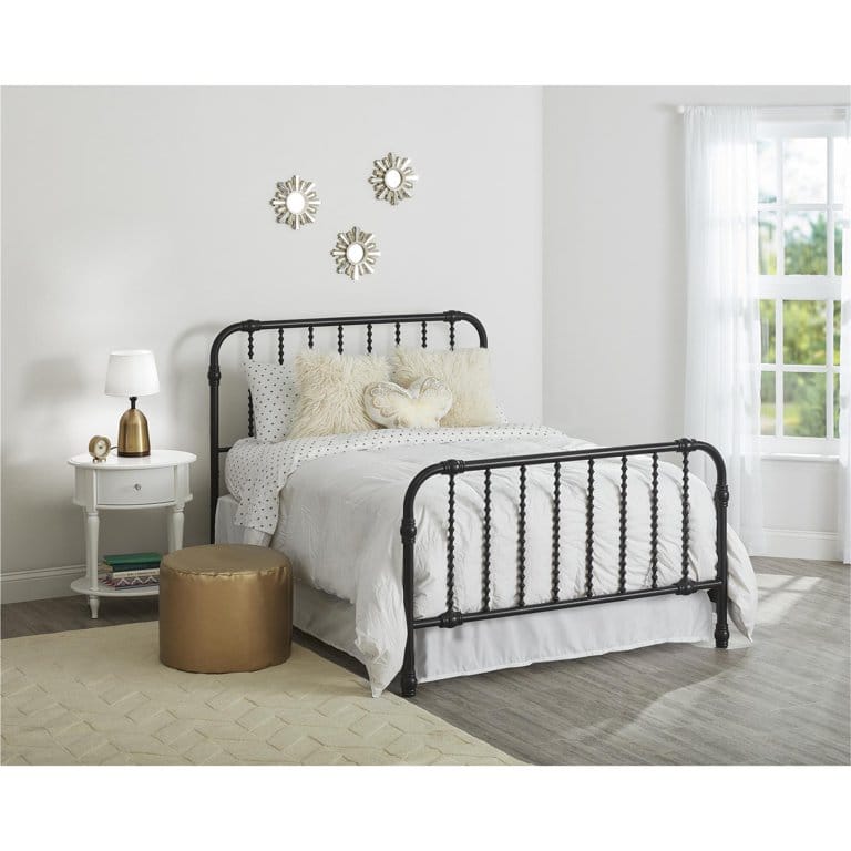 Kids Nightstands: White 1 Drawer Nightstand