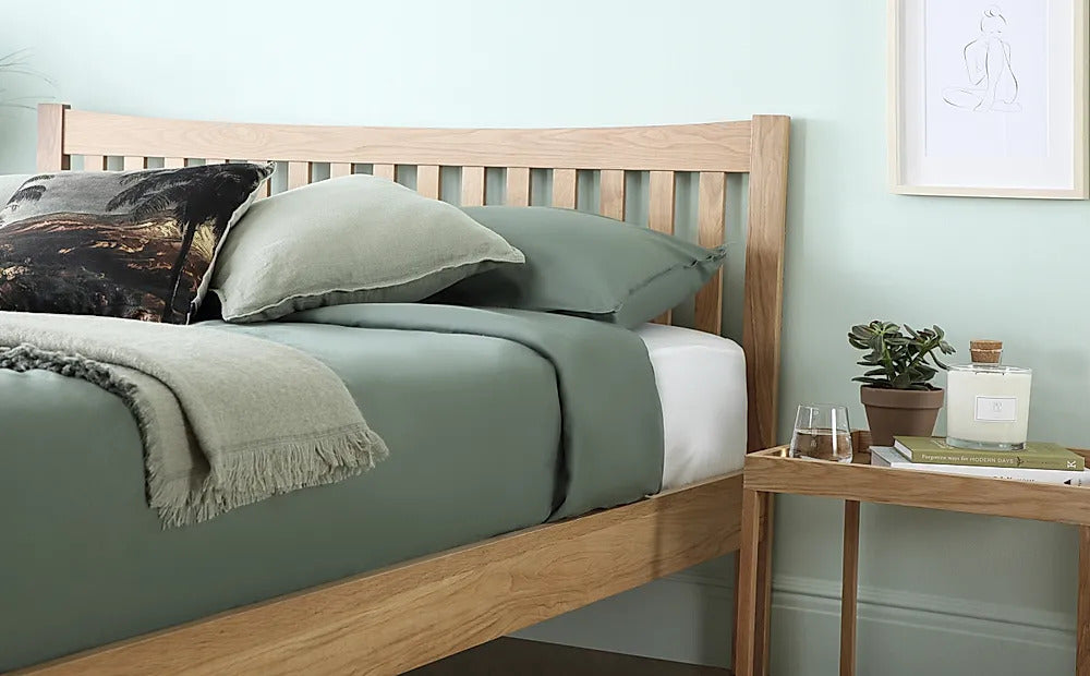 King Size Bed: Solid Oak Wooden King Size Double Bed