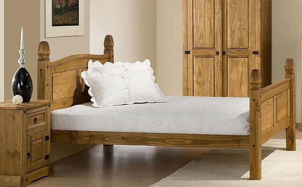 King Size Bed: Wooden King Size Double Bed with High Foot End