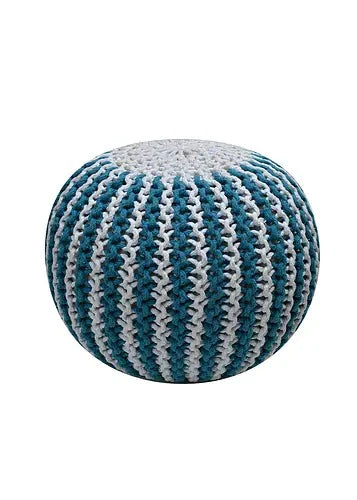 Pouffe: Knitted Pouffe