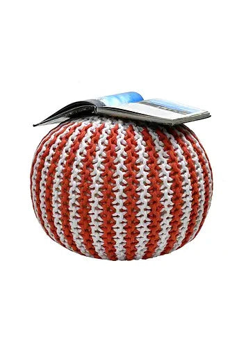 Pouffe: Knitted Pouffe