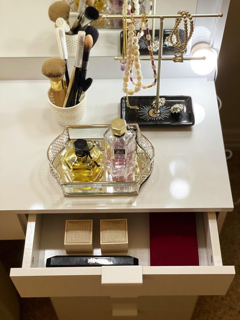 Makeup Vanity : Elly Vanity Dressing Table