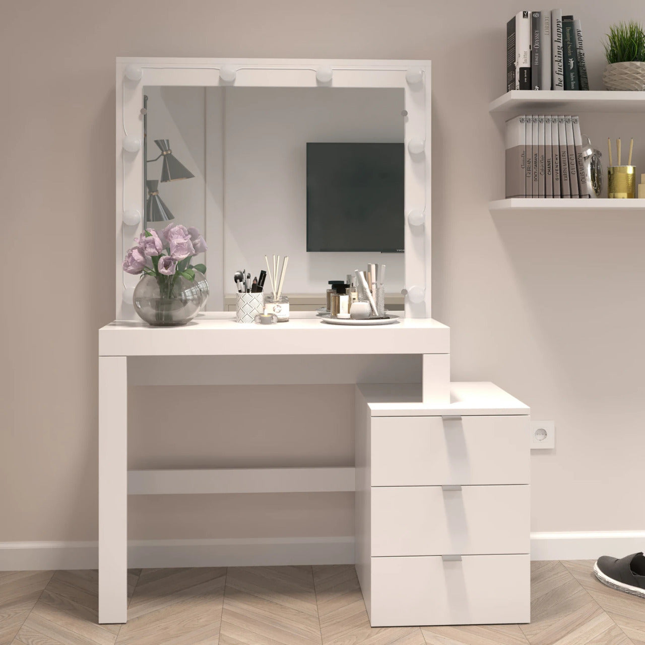 Makeup Vanity : White Ruby Dressing Table