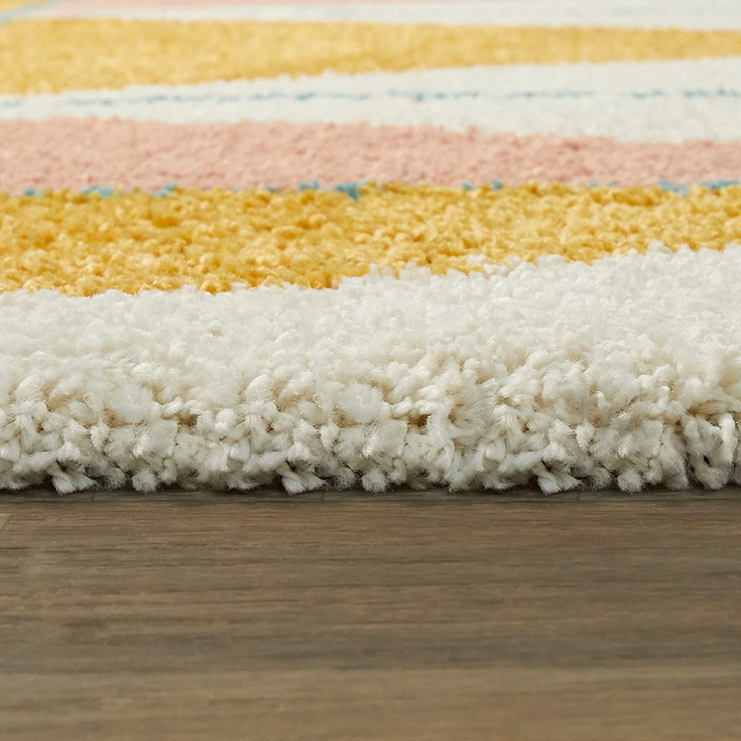 Carpets: Modern Quality Carpet With New Design