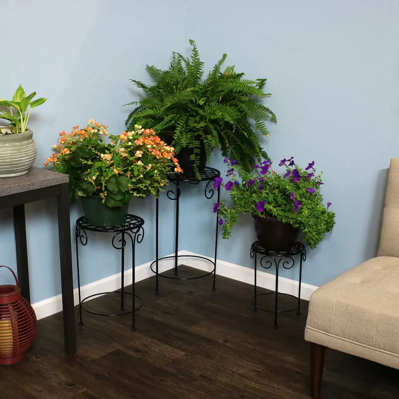 Plant Stand: Metal Round Plant Stand