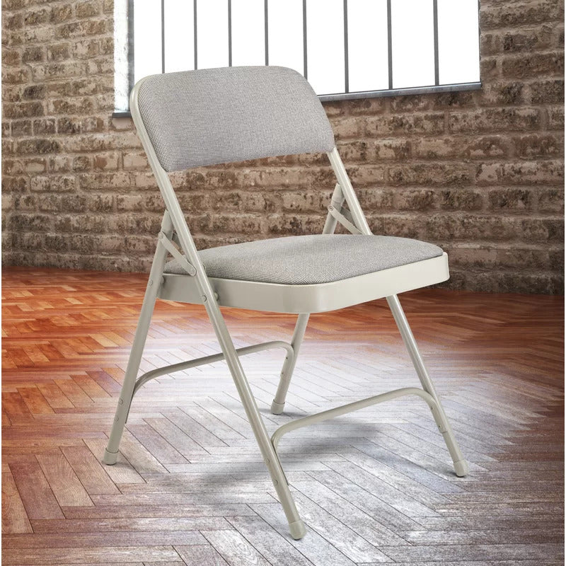Portable Chair: Padded Banquet Folding Chair (Set of 4)