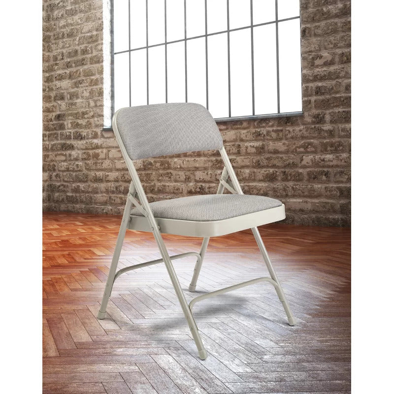 Portable Chair: Padded Banquet Folding Chair (Set of 4)