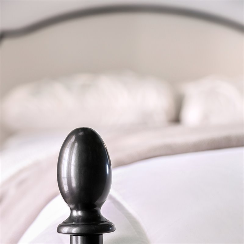 Poster Bed: Polyester Blend Metal Poster Bed