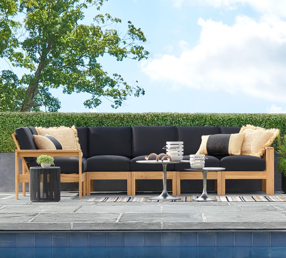 Premium Dining Table: BOB Round Dining Table