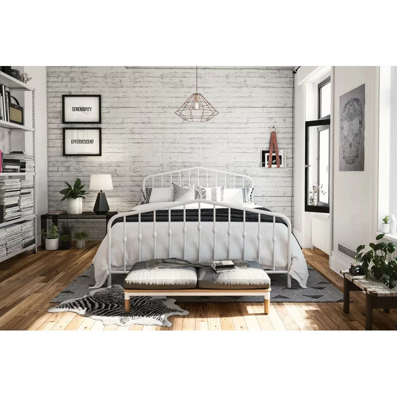 Queen Size Bed : Platform Bed
