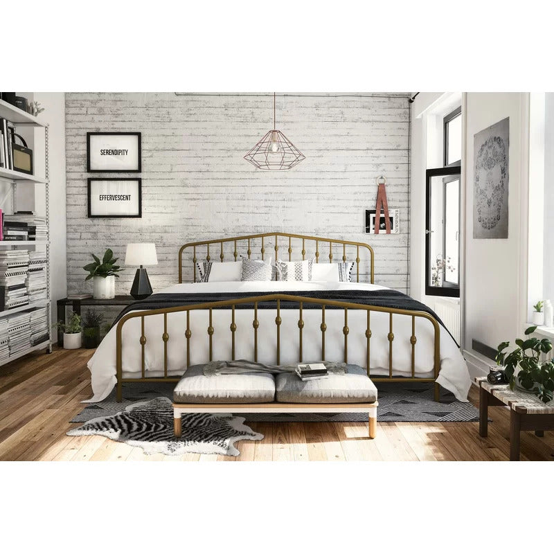 Queen Size Bed : Platform Bed