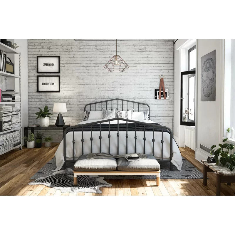 Queen Size Bed : Platform Bed