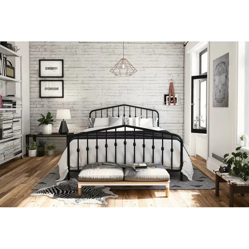 Queen Size Bed : Platform Bed